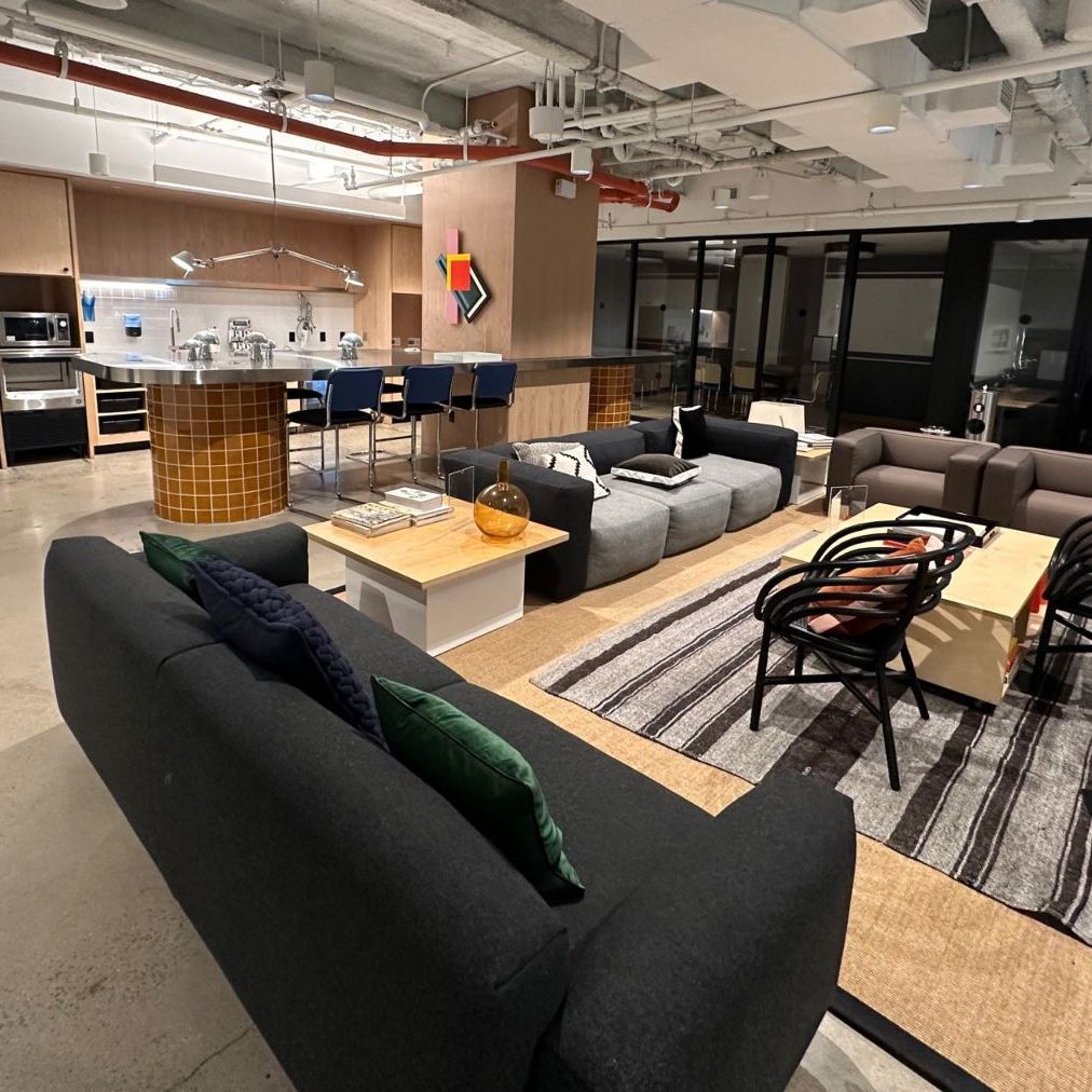Corporate Suites at 880 Third Avenue Paid Workspace Product Image